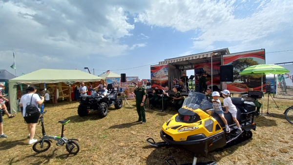 В Кокино проходит выставка «День Брянского поля – 2025»