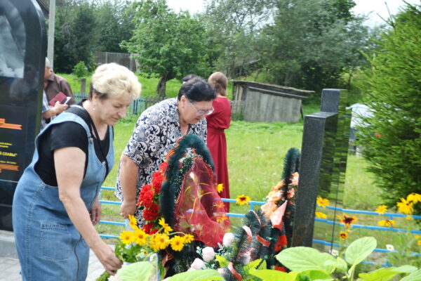 Траурный митинг прошёл в День памяти жертв трагедии деревни Упрусы