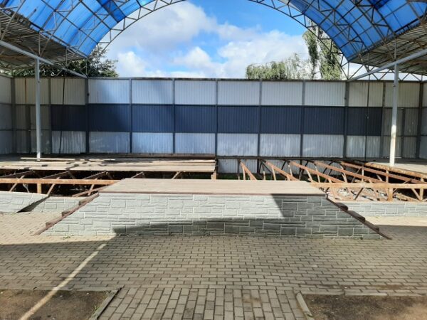 В трубчевском парке имени Горького начался ремонт летней эстрады