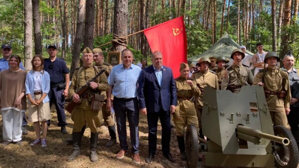 Брянцы стали участниками реконструкции боя времен Великой Отечественной
