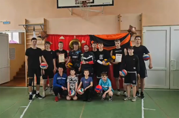 В Ржаницкой школе прошёл волейбольный турнир, посвящённый Дню Победы