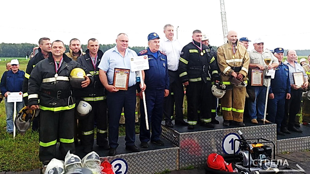 В «День Брянского поля» наградили сотрудников пожарной охраны