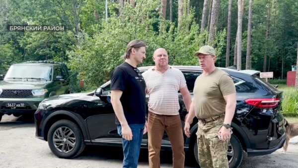 Командир «БАРС-Брянск» поблагодарил Эдгарда Запашного за внимание к отряду
