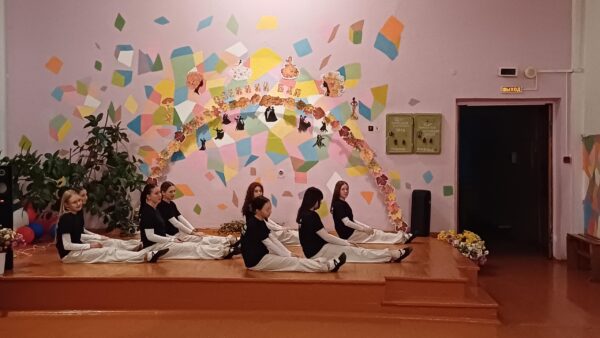 В Ржаницкой школе прошёл «Осенний бал»