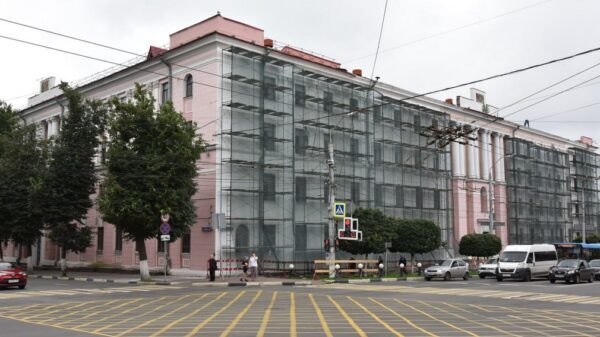 В Брянске на объекте филиала Сеченовского университета стало больше рабочих