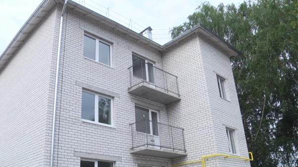 В Стародубе завершается строительство пяти домов для детей-сирот