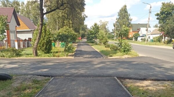 Продолжается капитальный ремонт дороги по улице Менжинского в Брянске