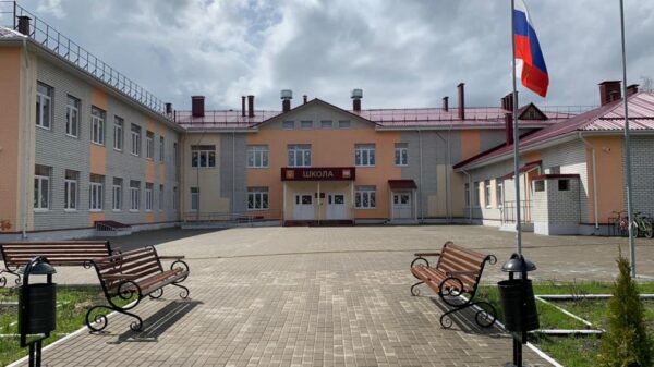 В Навлинском районе строят и реконструируют школы и детские сады