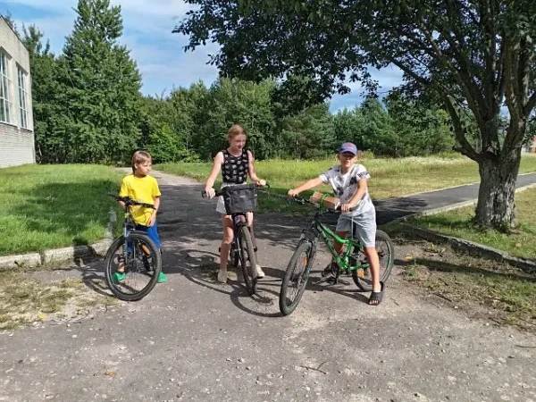 В посёлке Латыши Жуковского района прошёл велопробег в честь Дня физкультурника