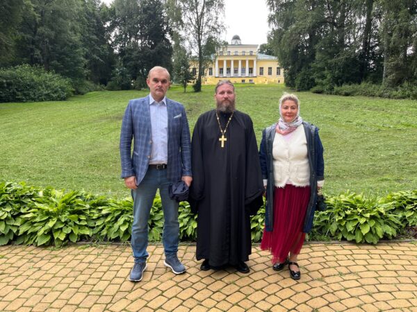 Участники Всемирного русского народного собора посетили музей — заповедник Ф.И.Тютчева