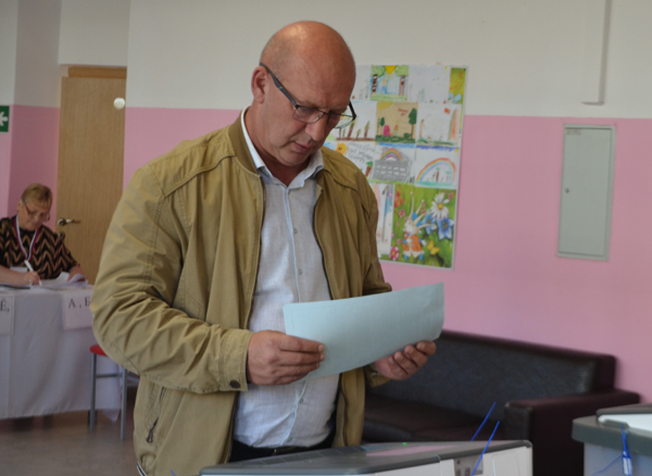 Глава администрации Жуковского округа принял участие в голосовании