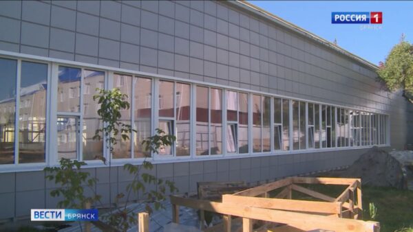 Легкоатлетический манеж в Бежице планируют открыть к началу зимы