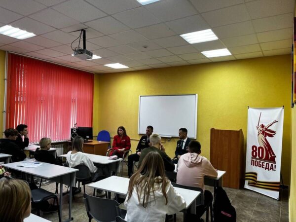 «Брянские герои» провели встречу для студентов БГУОР