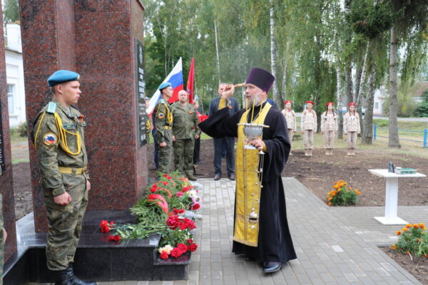 В Стародубском районе реконструирован памятник воинам-землякам