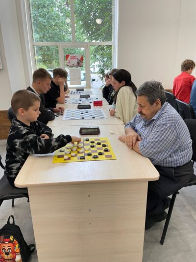 Жуковские шашисты успешно выступили на турнире в Брянске