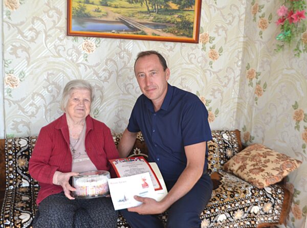 Жительница Жуковки отметила девяностопятилетний юбилей