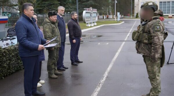 Брянским военнослужащим передали технику и снаряжение