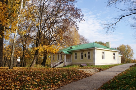 Музей — заповедник «Овстуг» приглашает посетить школу М.Ф.Бирилёвой — федеральный культурный объект