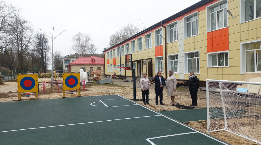 Рабочая группа «Единой России» проконтролировала ремонт детского сада «Солнышко»