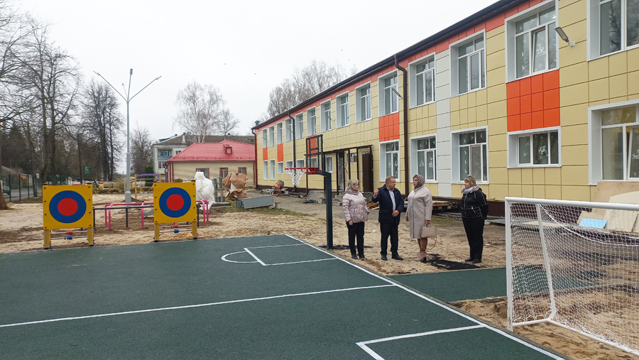 Рабочая группа «Единой России» проконтролировала ремонт детского сада «Солнышко»