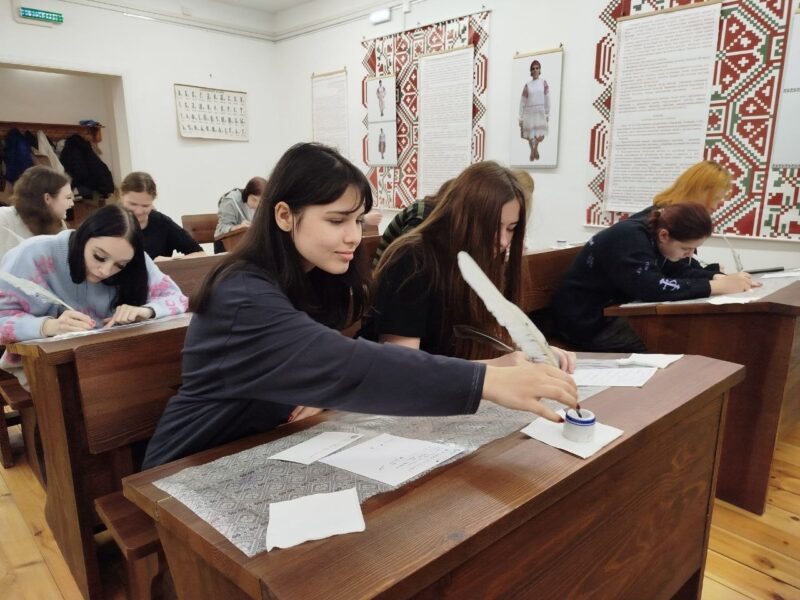 В Овстуге прошла «Ночь искусств»