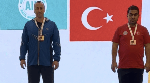 Брянец завоевал золотую медаль мирового чемпионата по пауэрлифтингу