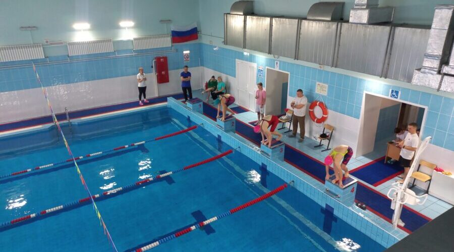 В Жуковке прошёл открытый чемпионат округа по плаванию