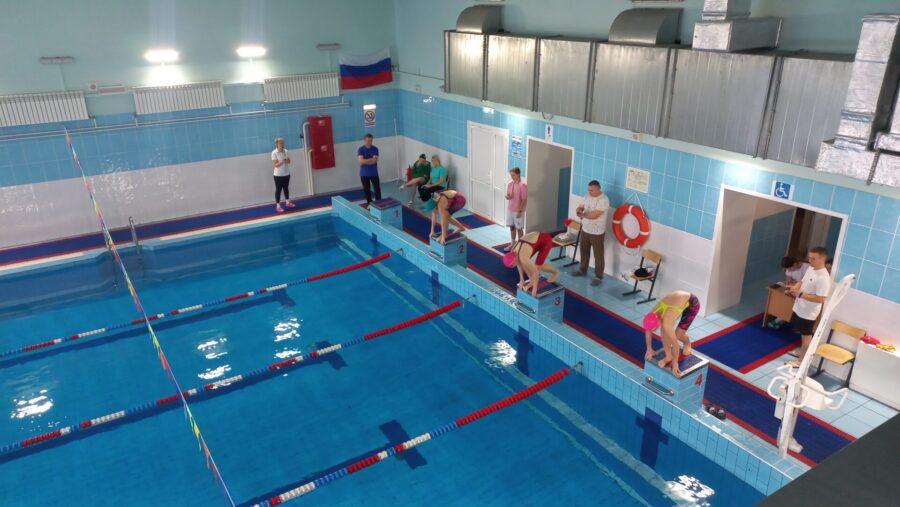 В Жуковке прошёл открытый чемпионат округа по плаванию