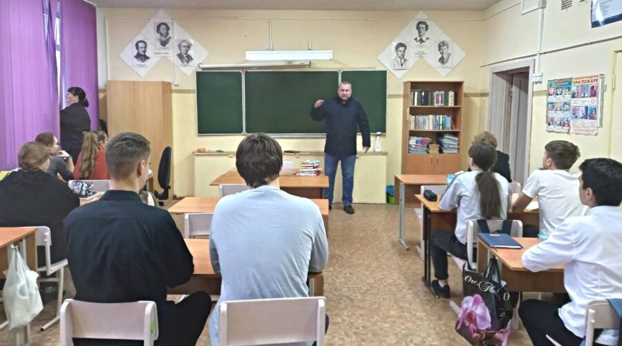 В Ржаницкой СОШ Жуковского округа прошла профориентационная встреча