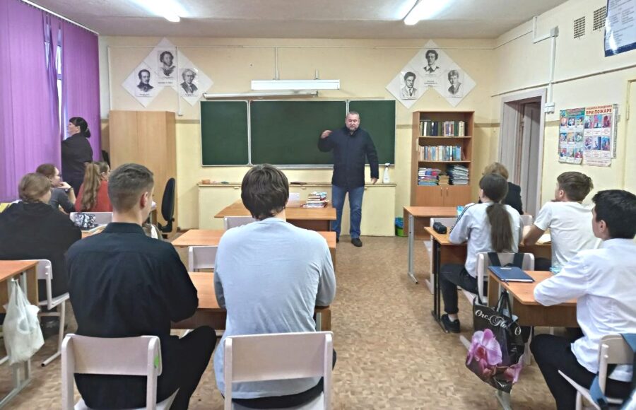 В Ржаницкой СОШ Жуковского округа прошла профориентационная встреча