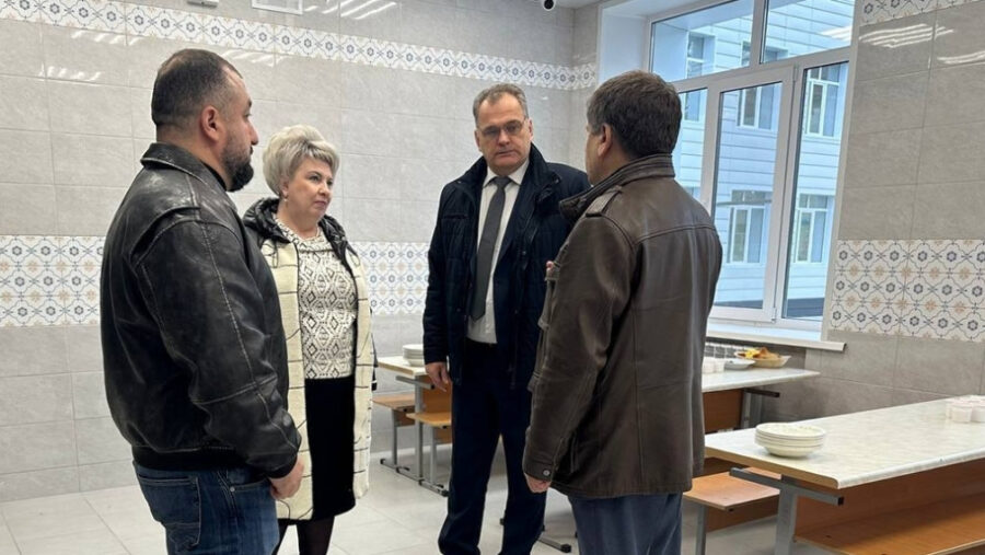 В Брянске продолжается капремонт 39-й и 42-й средних школ