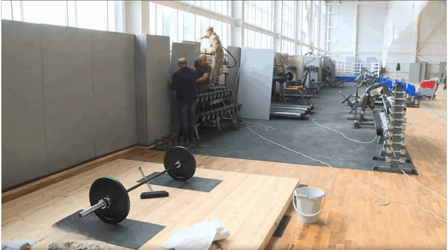 Завершается строительство спорткомплексов с бассейнами в Локте и Клетне