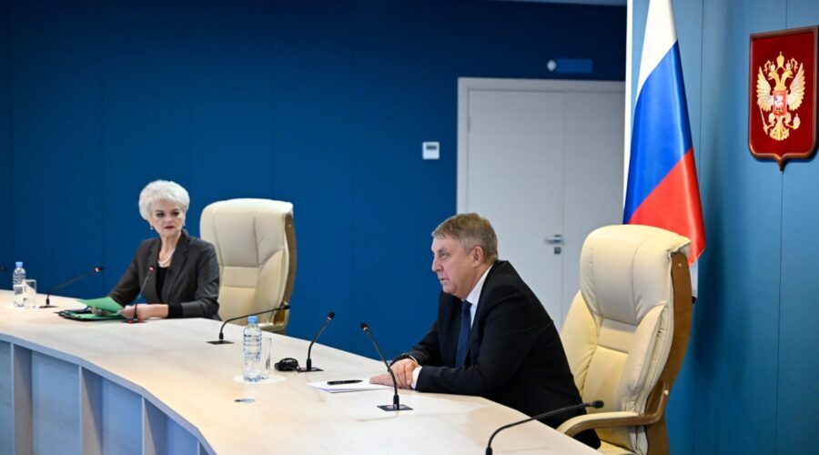 На прямую линию губернатора чаще других обращались жители Брянска