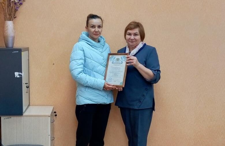 Многодетная мать из Брасовского района получила областной материнский капитал