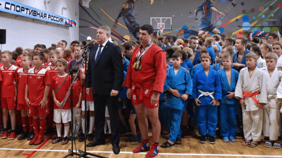 Губернатор Брянской области  поздравил спортсменов с Всероссийским днём самбо