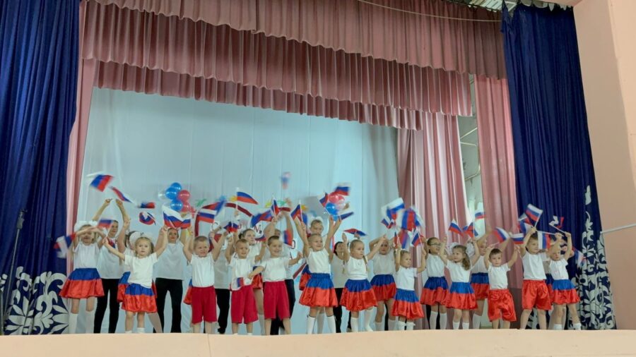 В Орловском СДК прошёл концерт, посвященный Дню народного единства