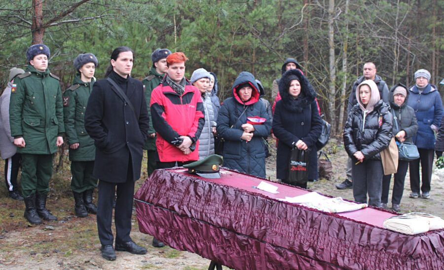 В Жуковке проводили в последний путь рядового Павла Березина, погибшего в зоне СВО