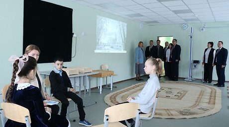 Сегодня после капремонта открылась самая большая школа Комаричского района