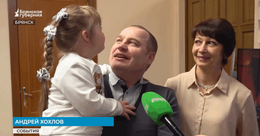 Сенатор РФ Попадайло исполнил новогодние мечты брянских детей