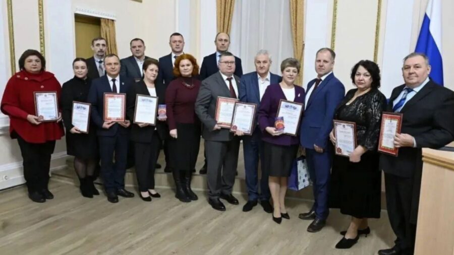 В Брянске награждены лучшие коллективы в сфере охраны труда и соцполитики