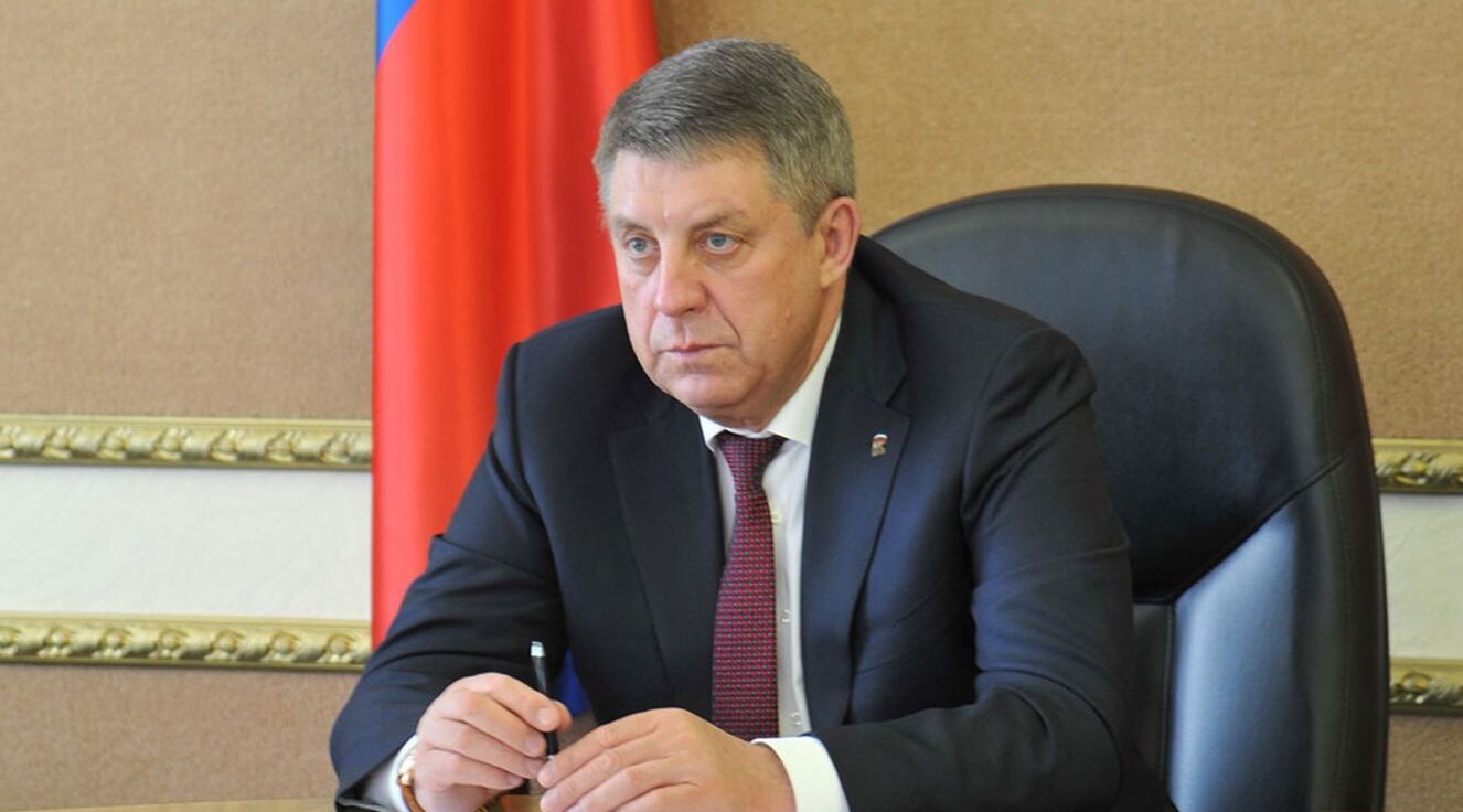 Губернатор поздравил брянских машиностроителей с высокими госнаградами