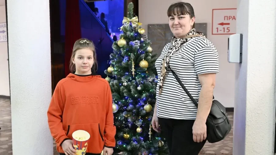 У брянских деток новогодние мечты, загаданные на «Ёлке желаний», начинают сбываться