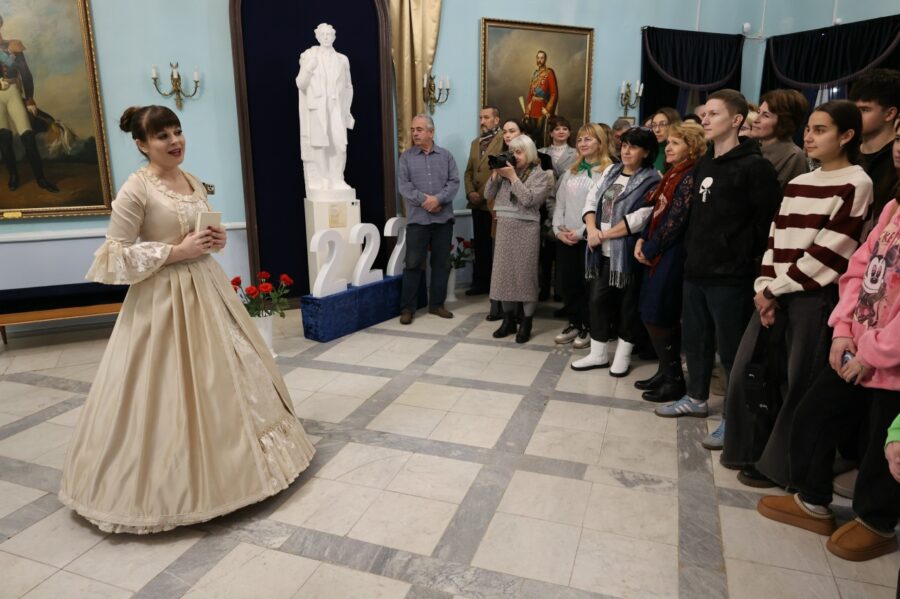 В Овстуге отметили день 222-й день рождения великого поэта