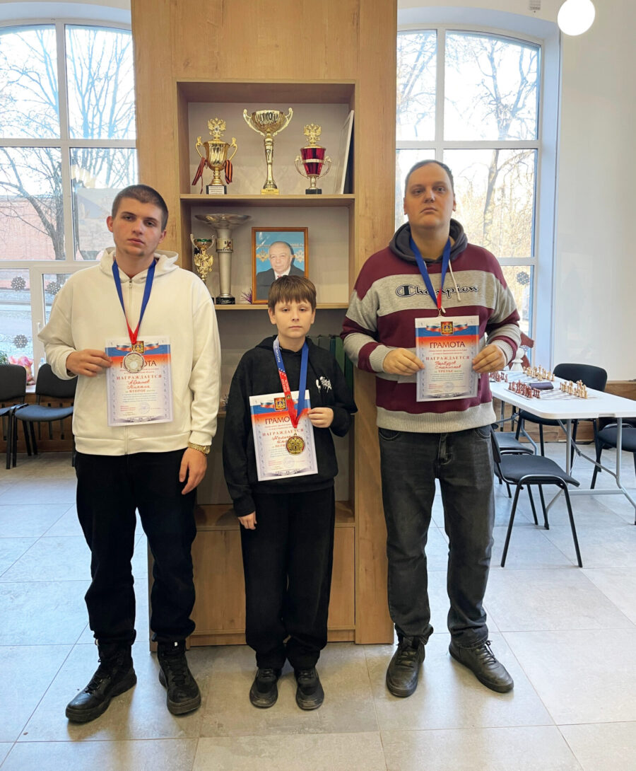 Жуковский школьник стал абсолютным победителем областного турнира по шашкам