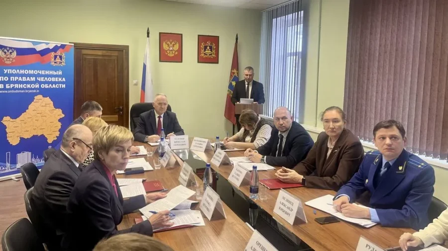 Брянский омбудсмен обсудил вопрос защиты прав людей с психическими заболеваниями