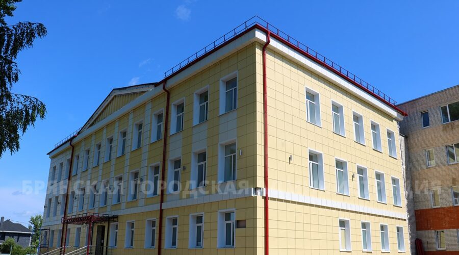 На ремонт четырёх брянских школ город направит более 373 млн.рублей