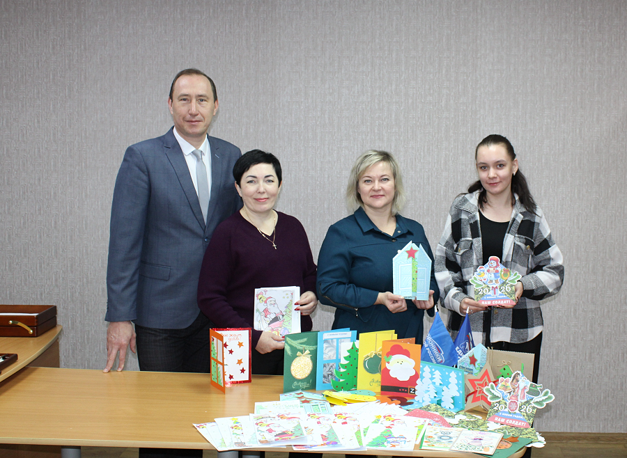 Жители Жуковки приняли участие в акции «Открытка солдату»