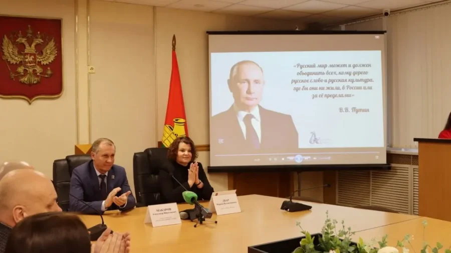 В Брянске вручены премии лучшим работникам культуры и искусства