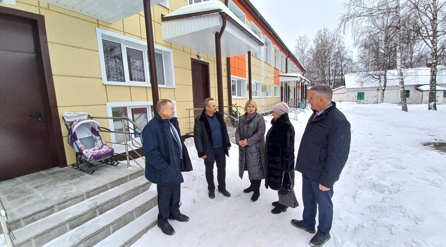 Рабочая группа «Единой России» проконтролировала работу детского сада после капитального ремонта