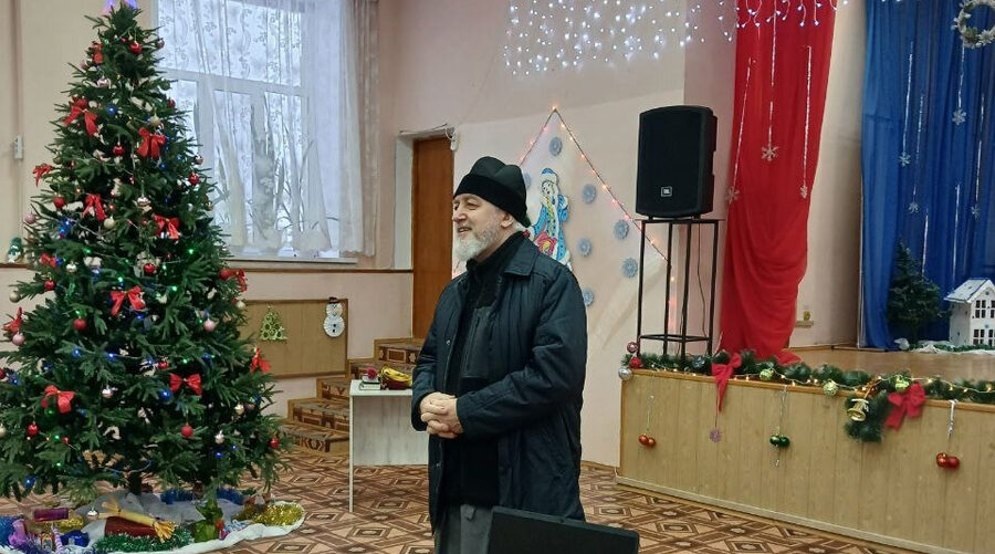 Настоятель храма Александра Невского посетил Жуковский дом-интернат